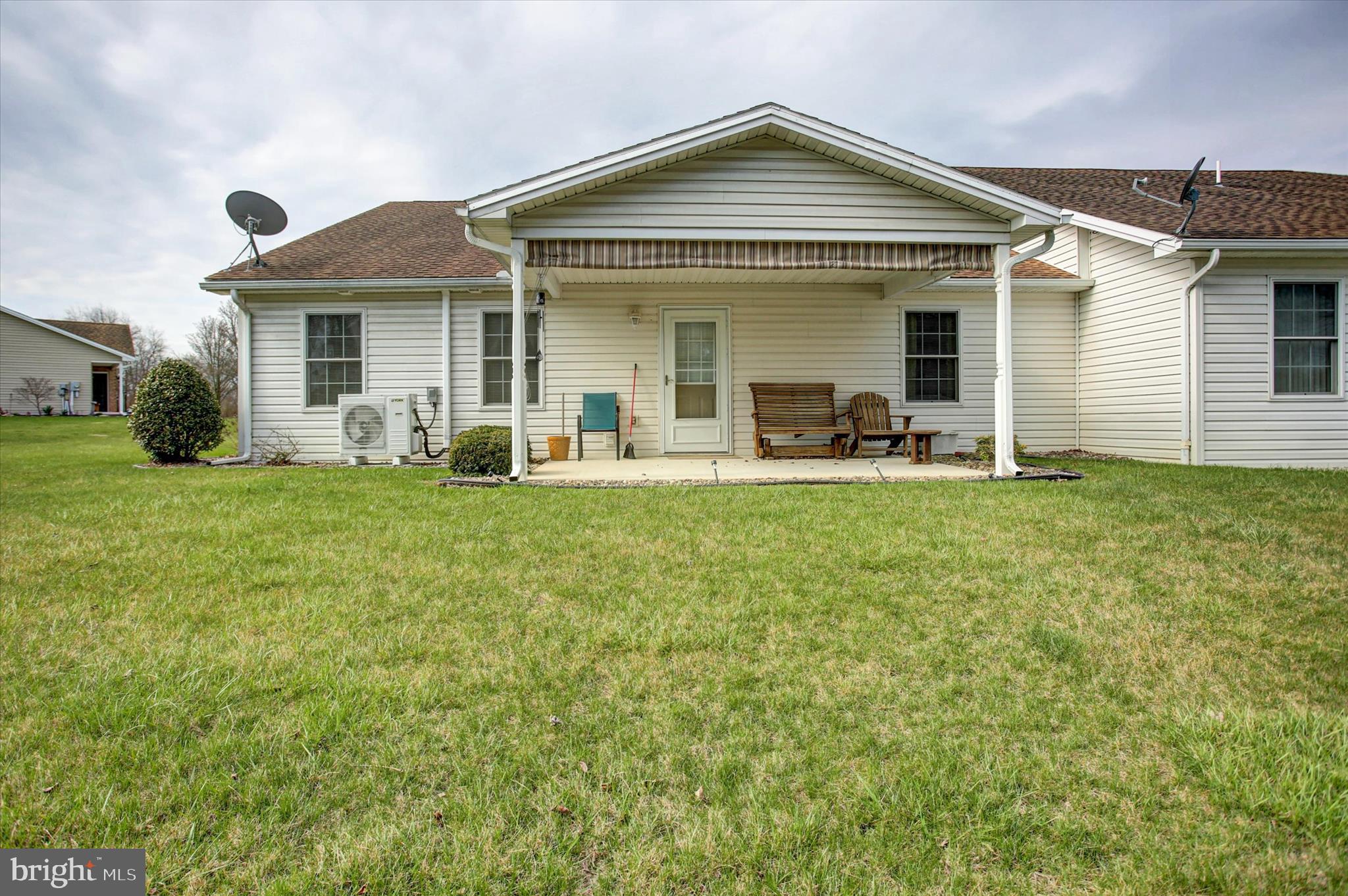 THORNWOOD VILLAGE - Residential