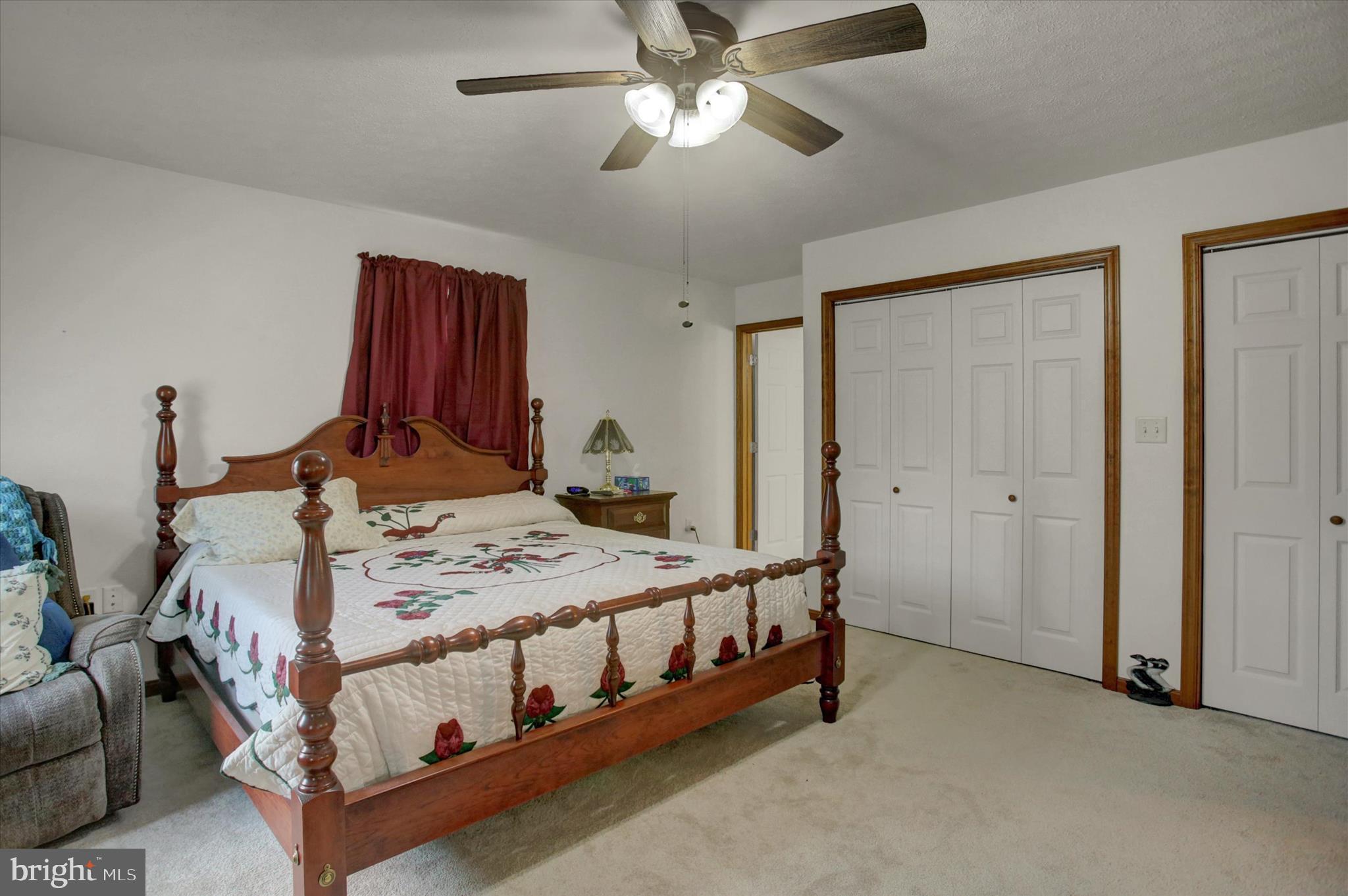 THORNWOOD VILLAGE - Residential