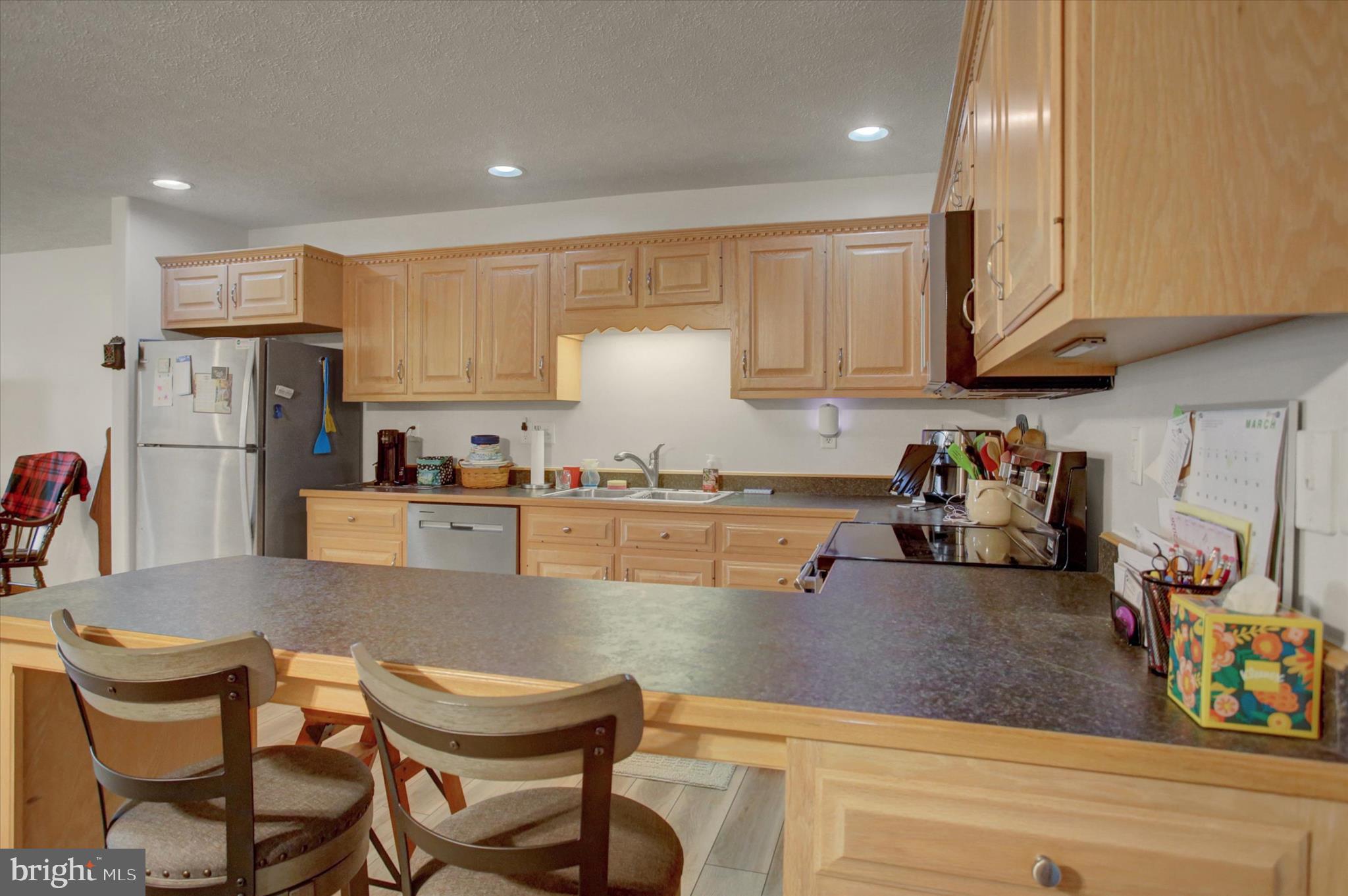 THORNWOOD VILLAGE - Residential