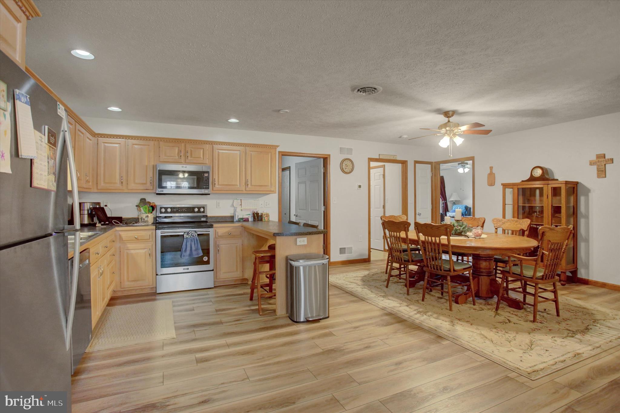 THORNWOOD VILLAGE - Residential