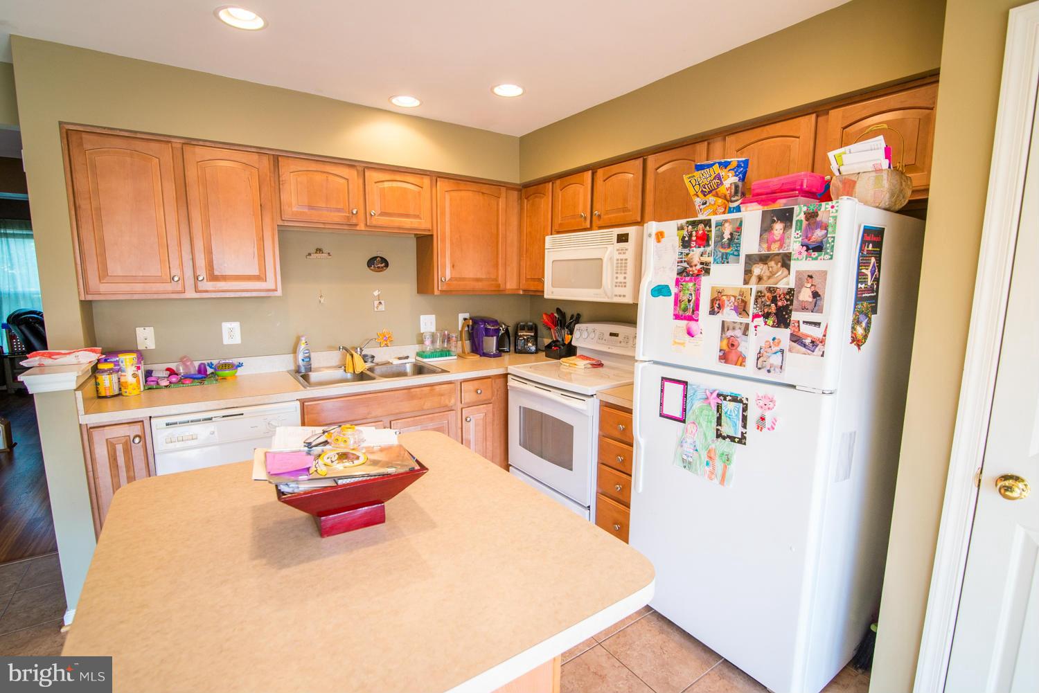 LAKELAND PLACE - Residential