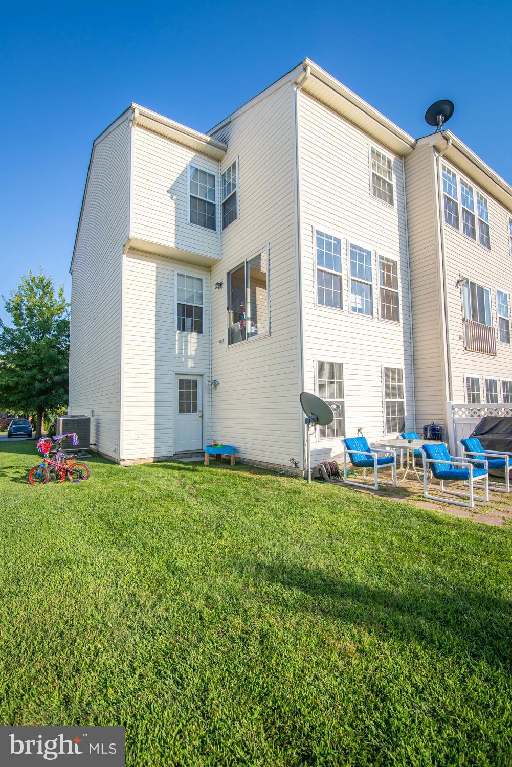 LAKELAND PLACE - Residential