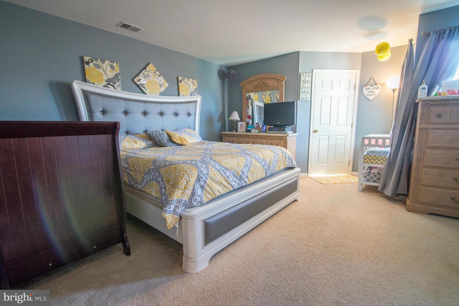 LAKELAND PLACE - Residential