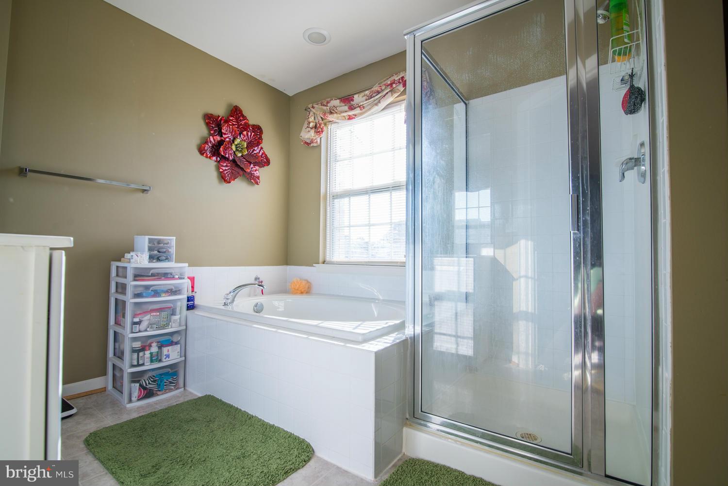 LAKELAND PLACE - Residential