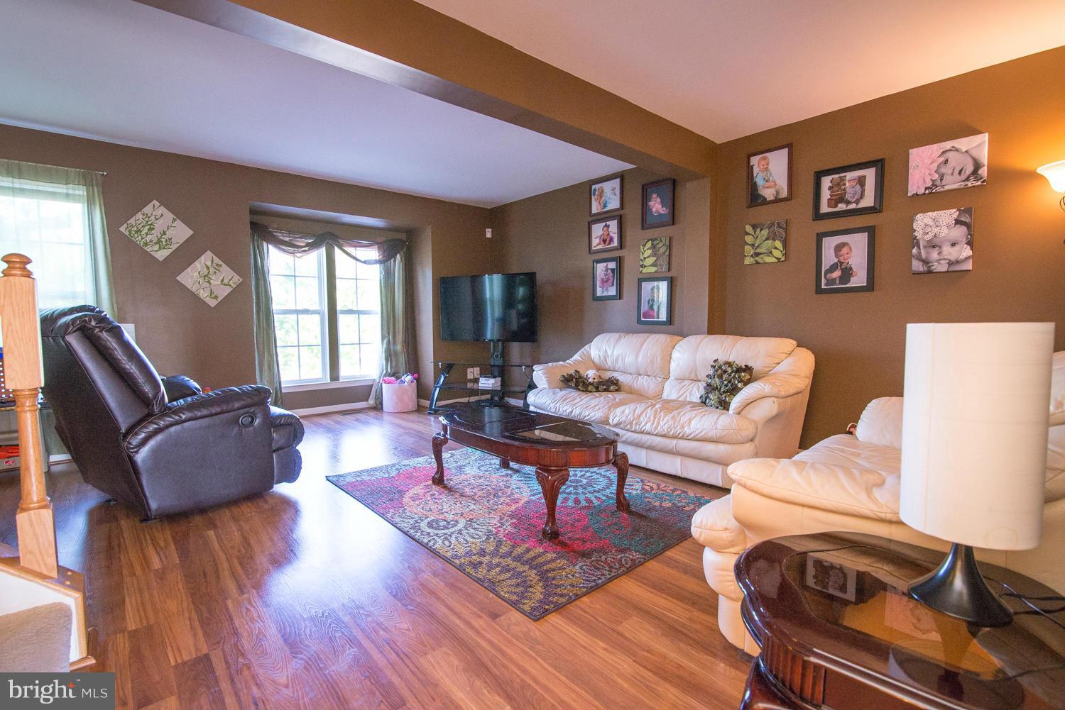 LAKELAND PLACE - Residential