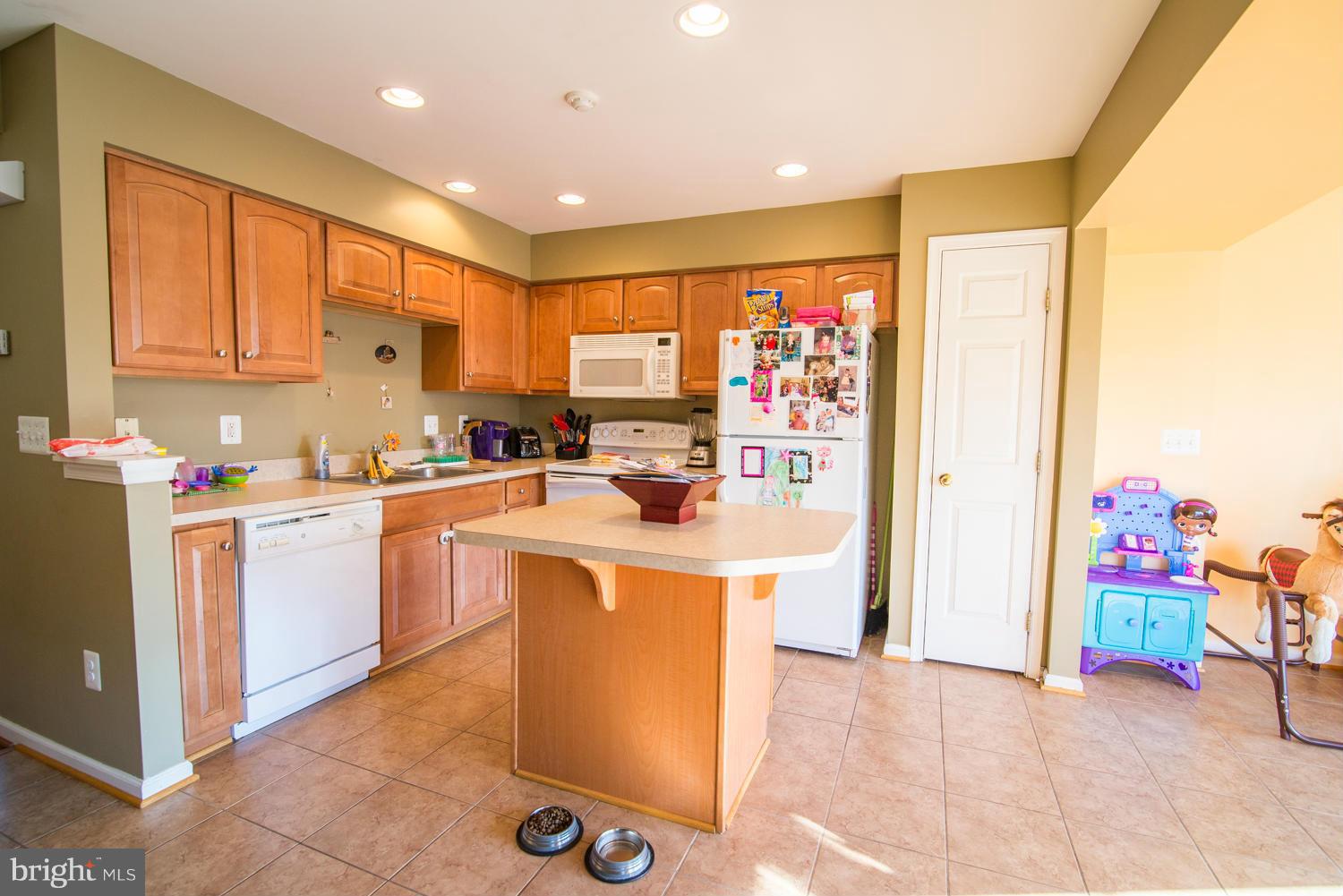 LAKELAND PLACE - Residential