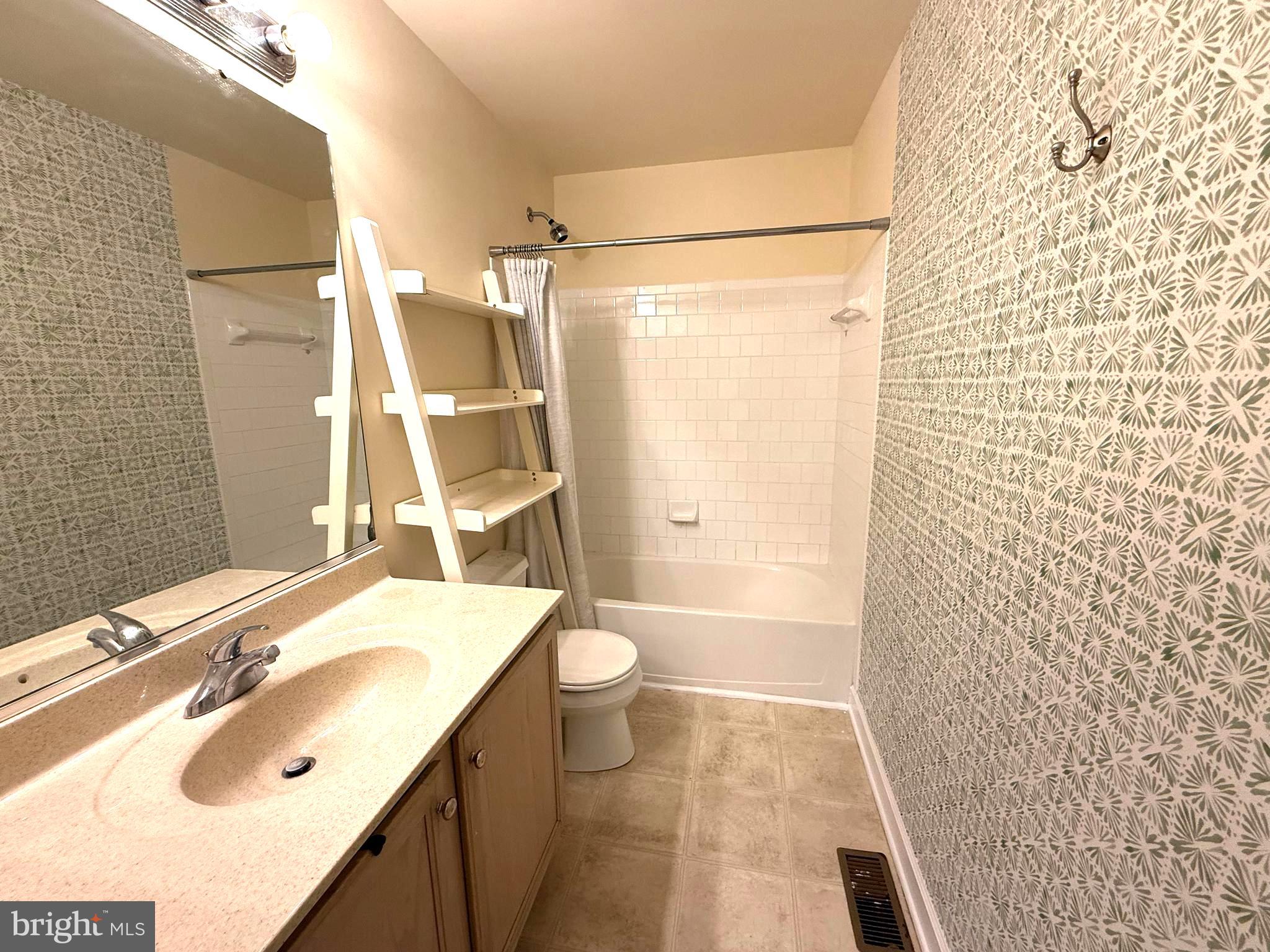 KEDGES STRAIT - Residential Lease