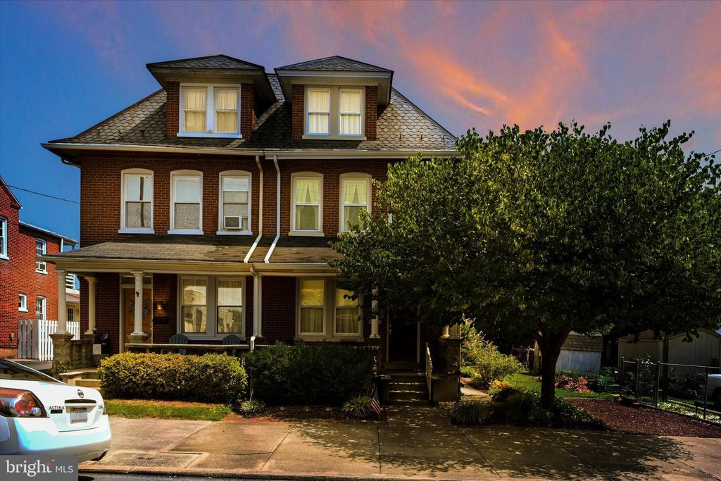 Photo of 33 S 9TH ST, COLUMBIA, PA 17512 (MLS # PALA2038214)