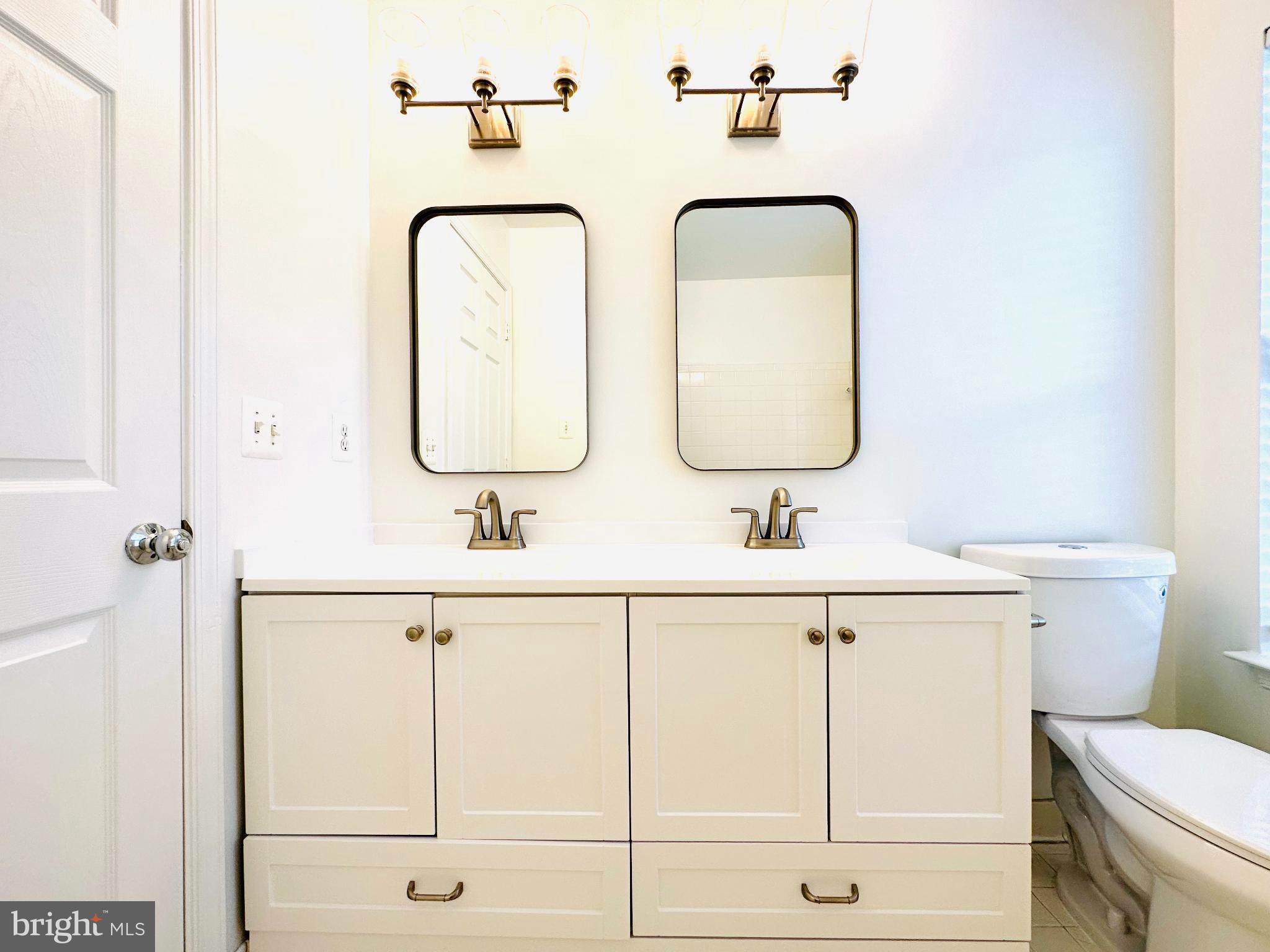 FAIRFAX RIDGE - Residential Lease