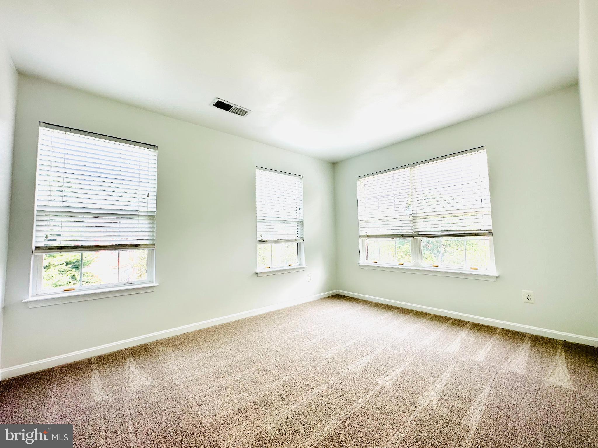 FAIRFAX RIDGE - Residential Lease