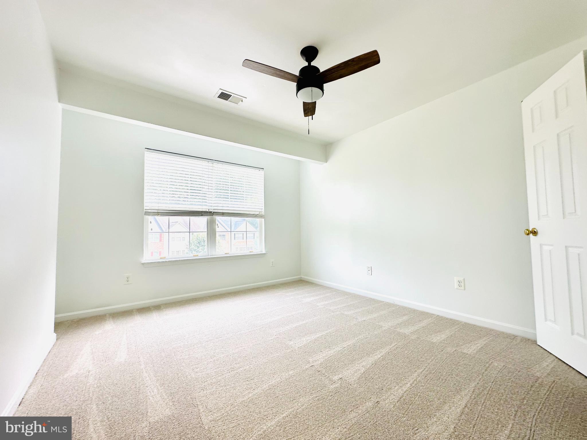 FAIRFAX RIDGE - Residential Lease