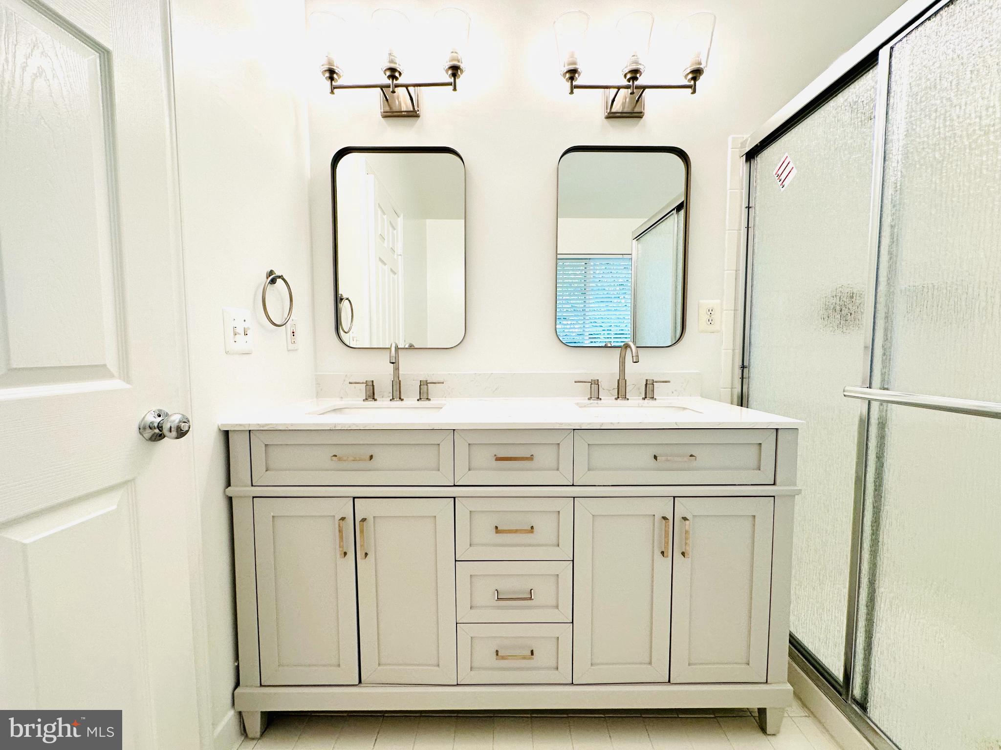 FAIRFAX RIDGE - Residential Lease