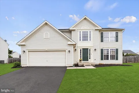 11174 Ashlee Brook Drive, Bealeton, VA MLS: VAFQ2017494