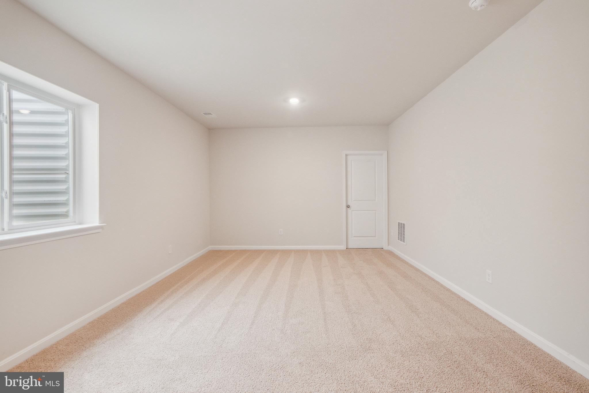 VALLEY VIEW - Residential Lease