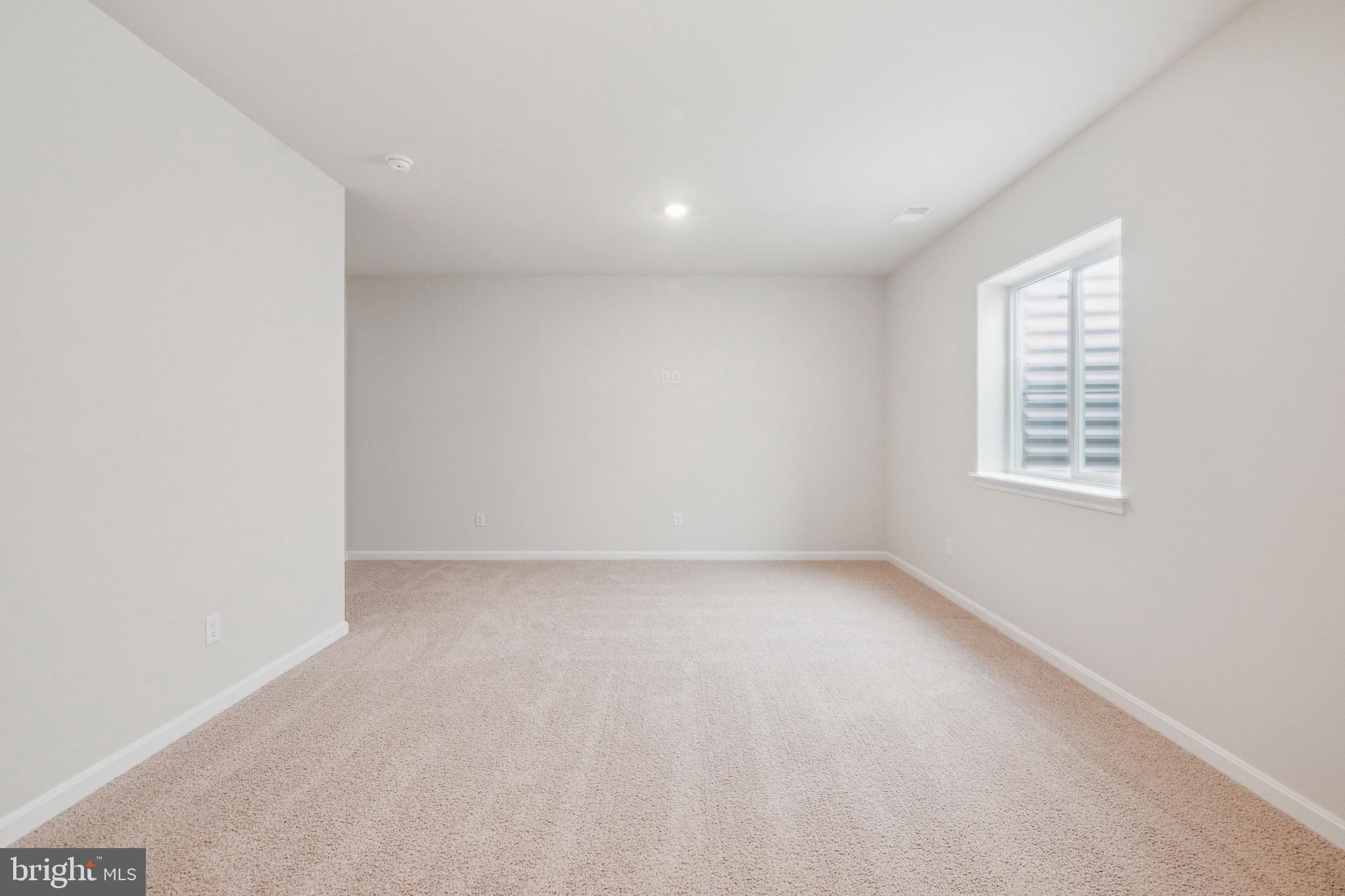 VALLEY VIEW - Residential Lease