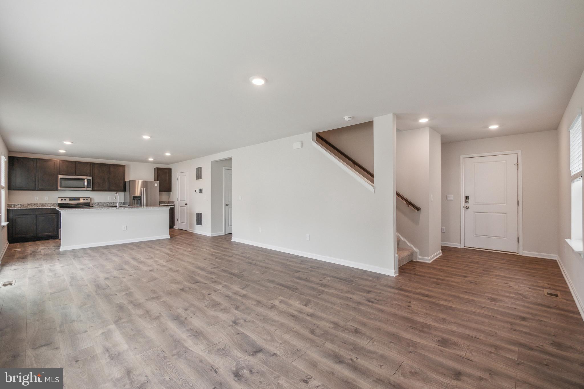 VALLEY VIEW - Residential Lease