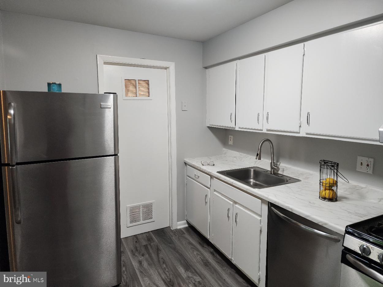 WHISKEY BOTTOM - Residential