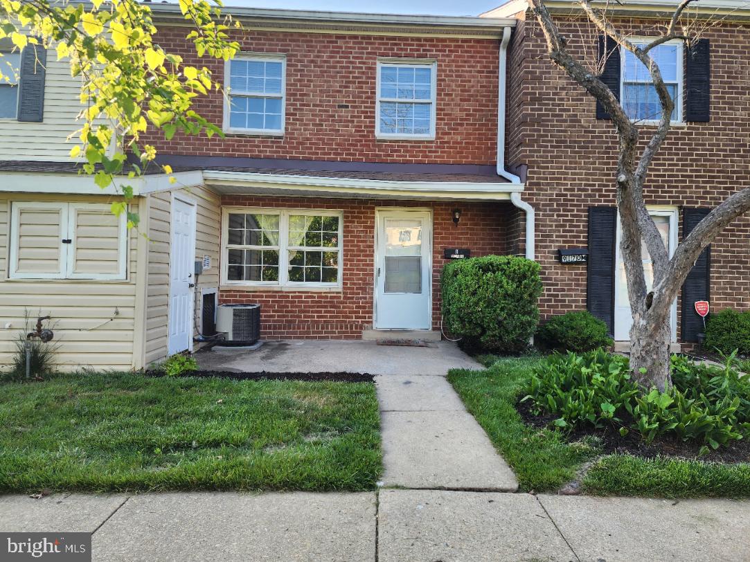 WHISKEY BOTTOM - Residential