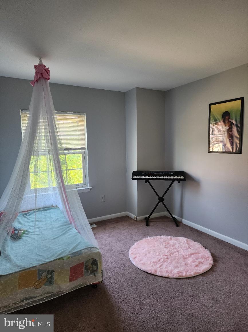 WHISKEY BOTTOM - Residential