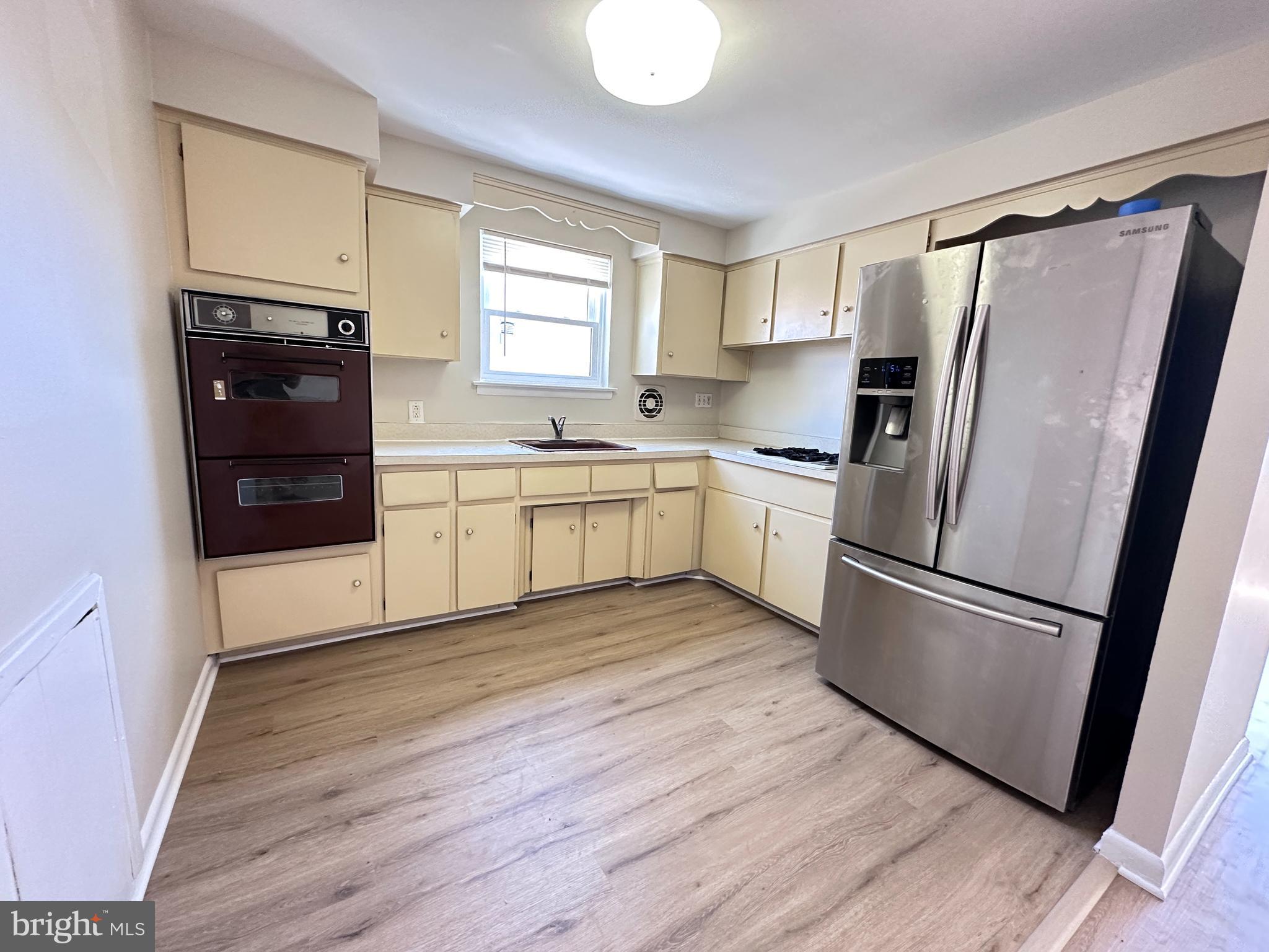 RHAWNHURST - Residential Lease