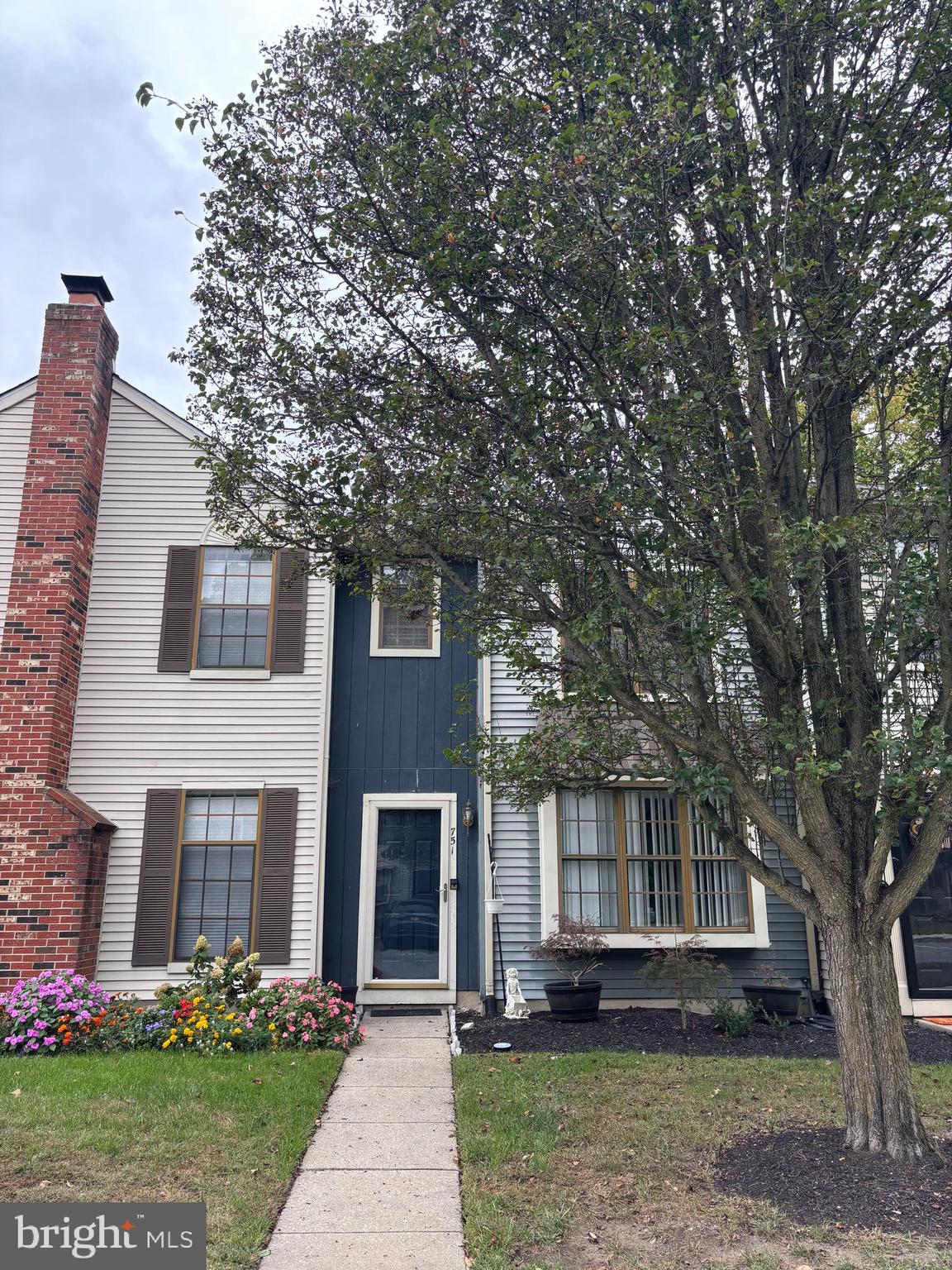 751 GARRISON CT