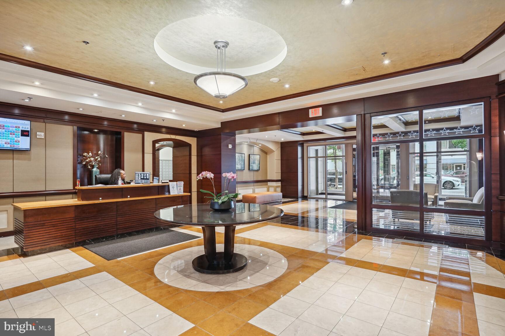 RESIDENCES AT LIBERTY CENTER - Residential