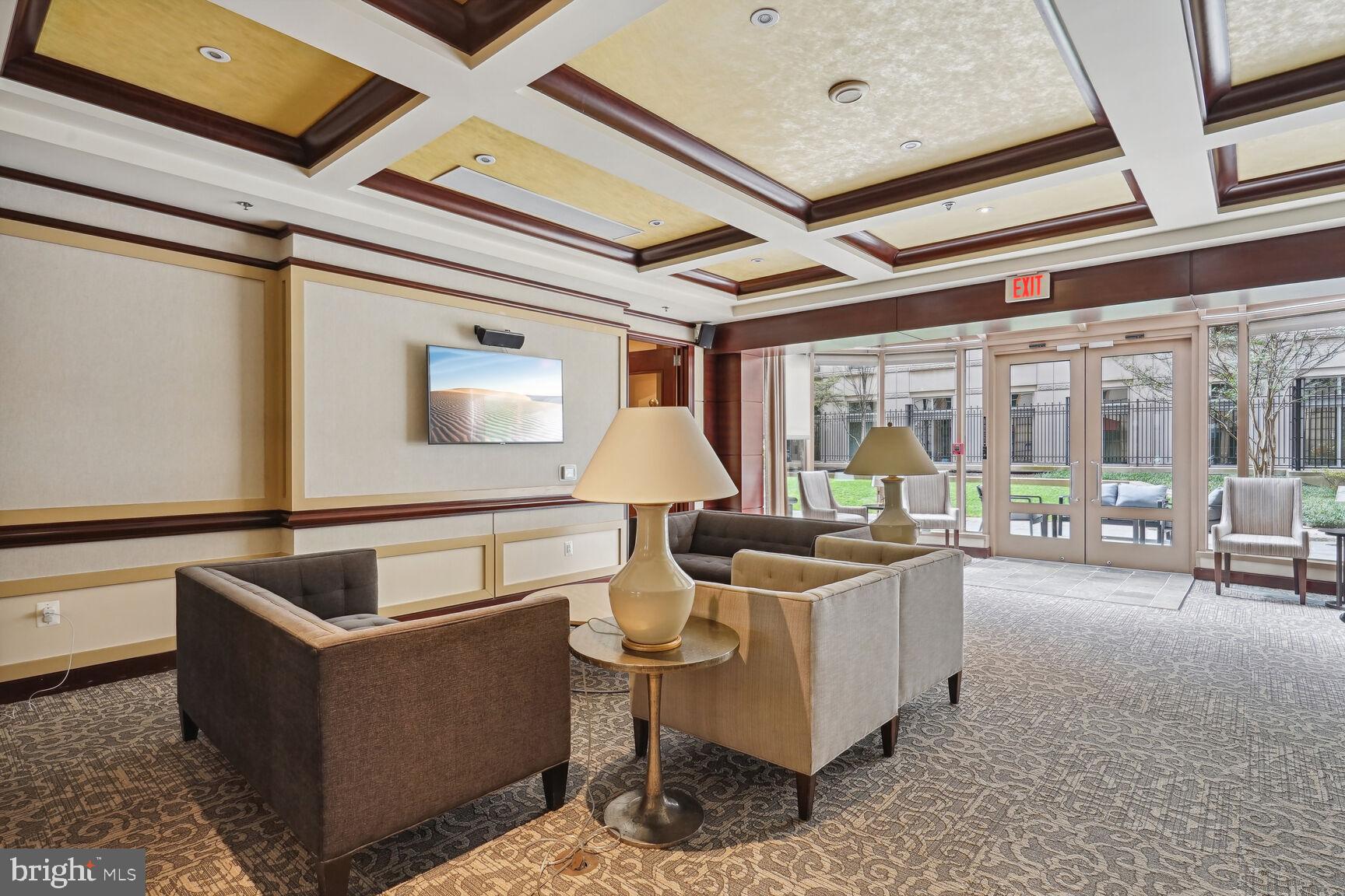 RESIDENCES AT LIBERTY CENTER - Residential