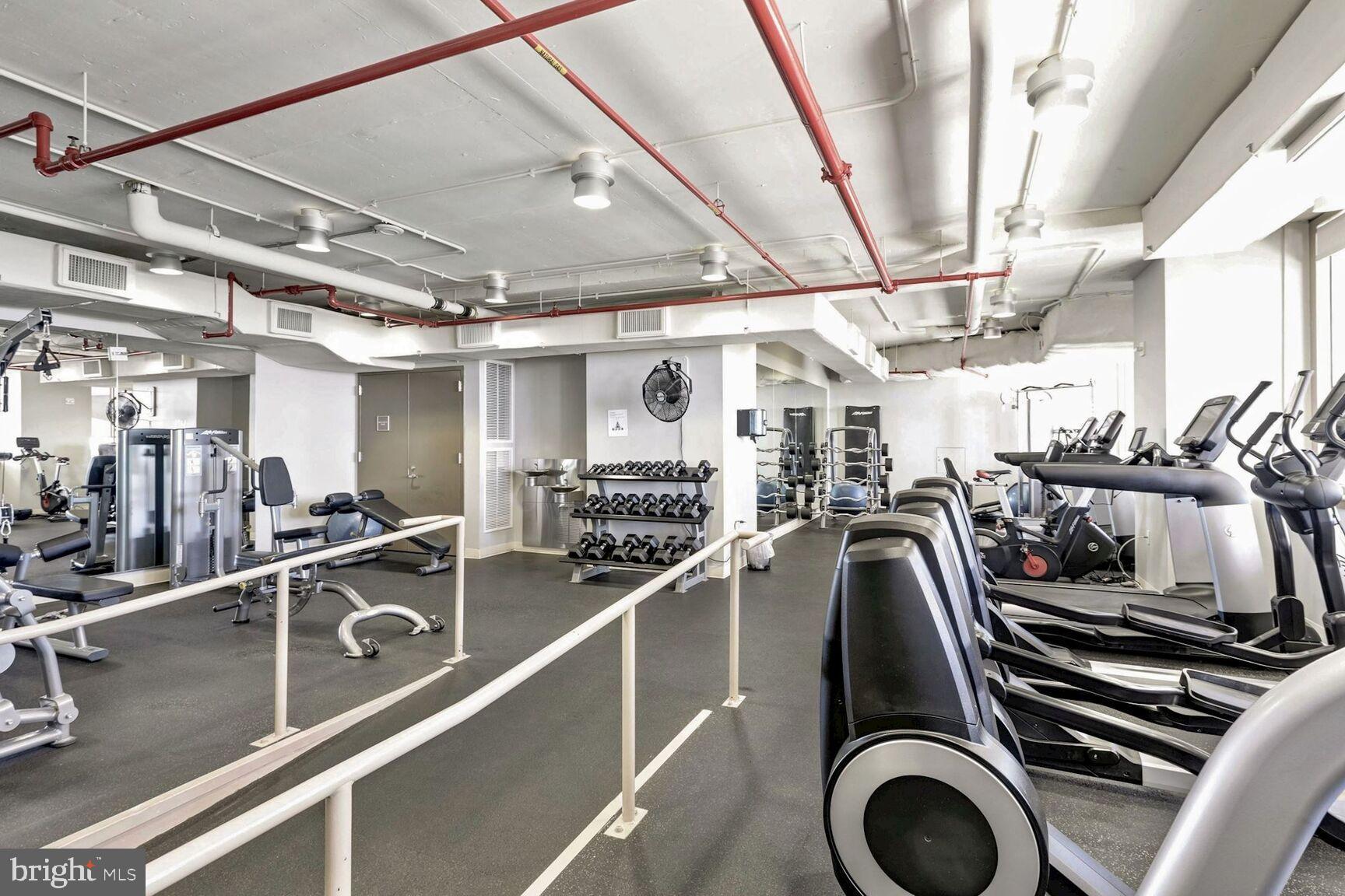 RESIDENCES AT LIBERTY CENTER - Residential