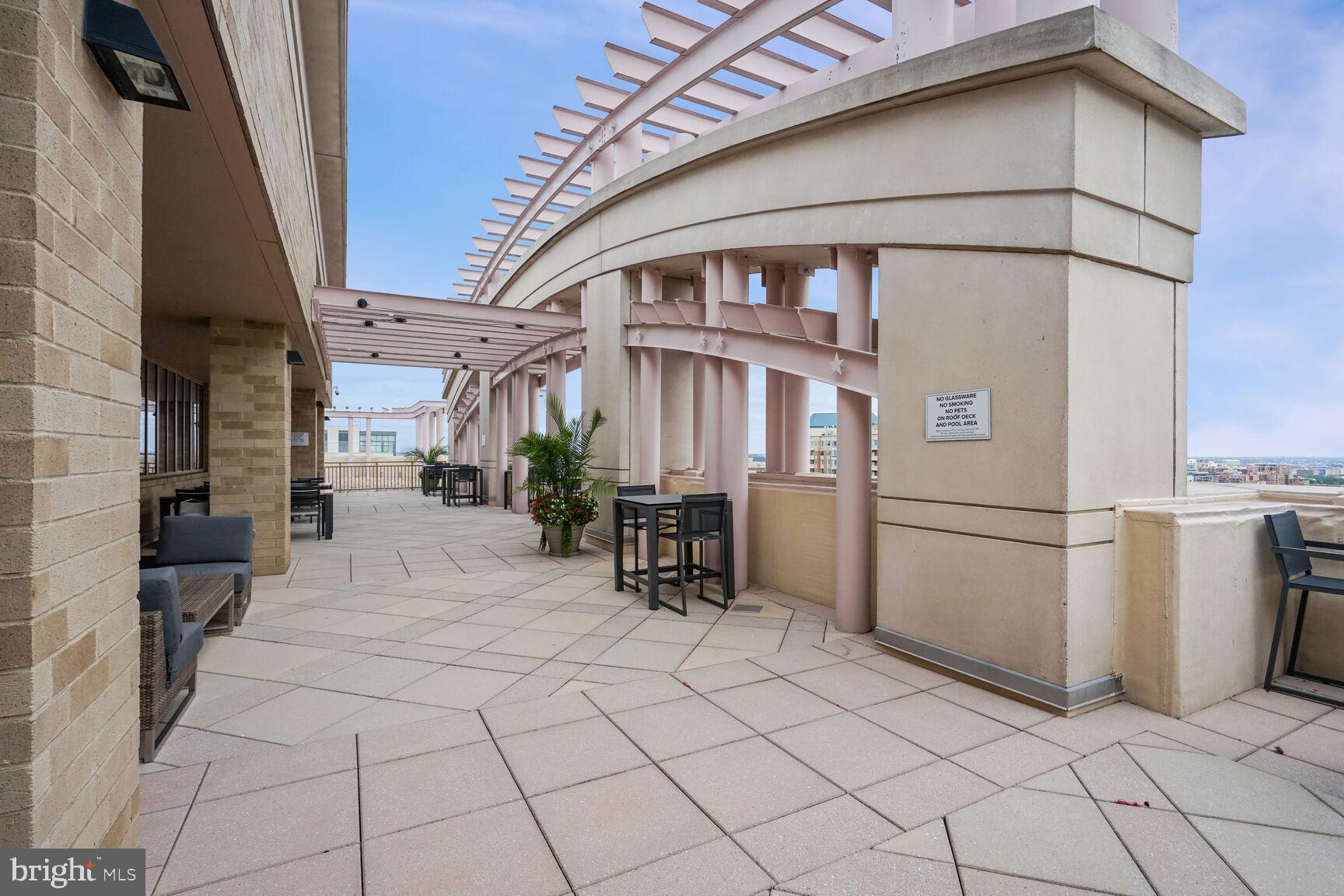 RESIDENCES AT LIBERTY CENTER - Residential