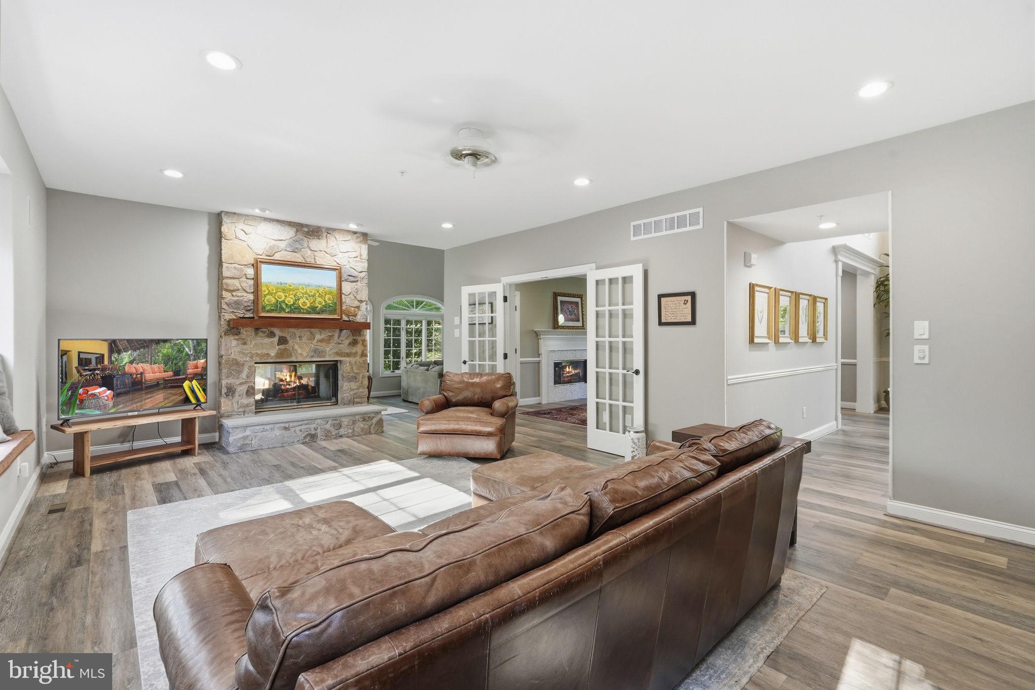 SPRINGTON CHASE - Residential