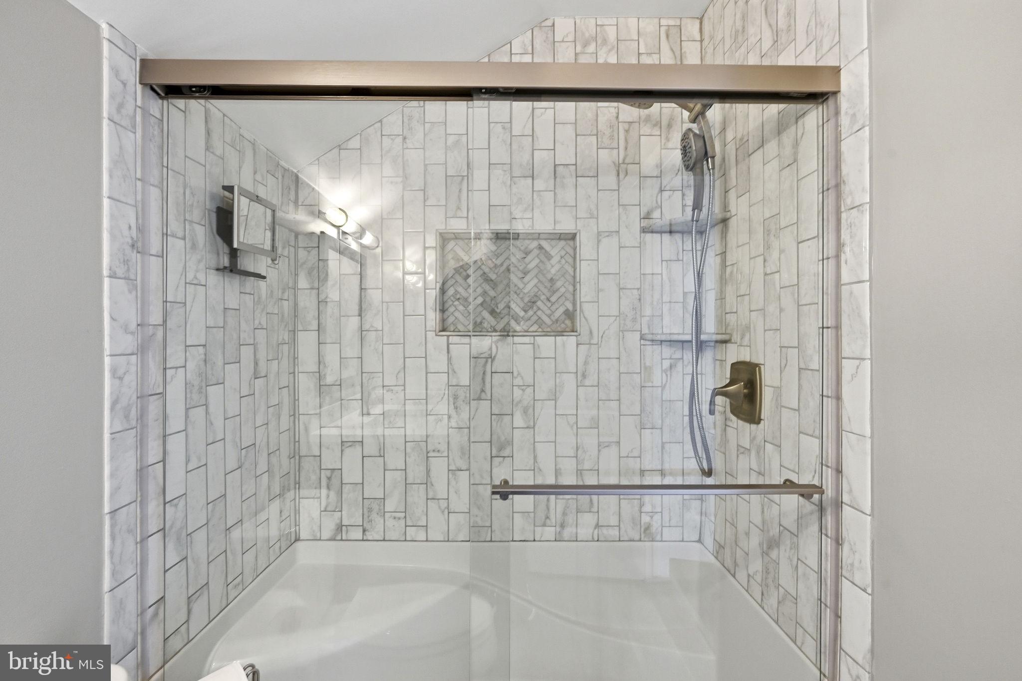 SPRINGTON CHASE - Residential