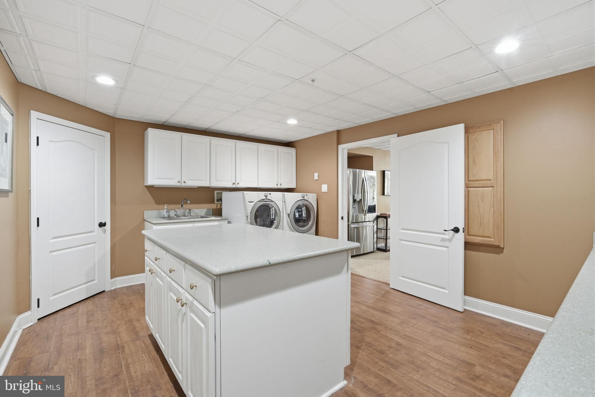 SPRINGTON CHASE - Residential