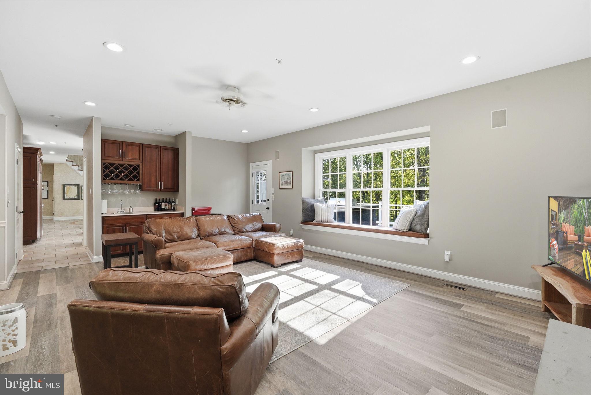 SPRINGTON CHASE - Residential