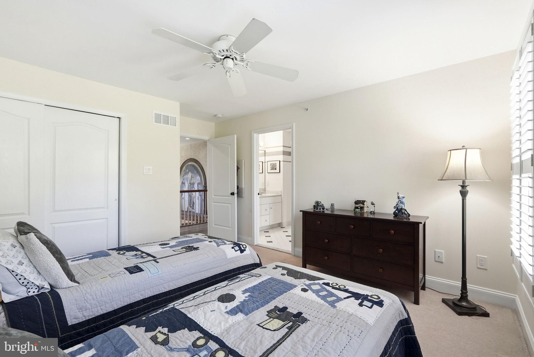 SPRINGTON CHASE - Residential