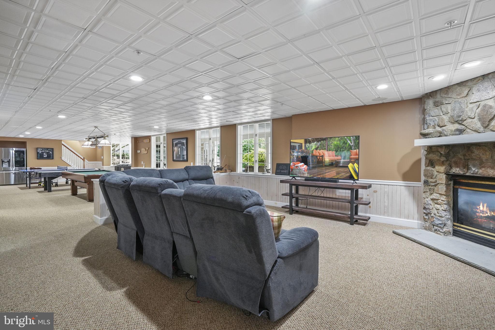 SPRINGTON CHASE - Residential