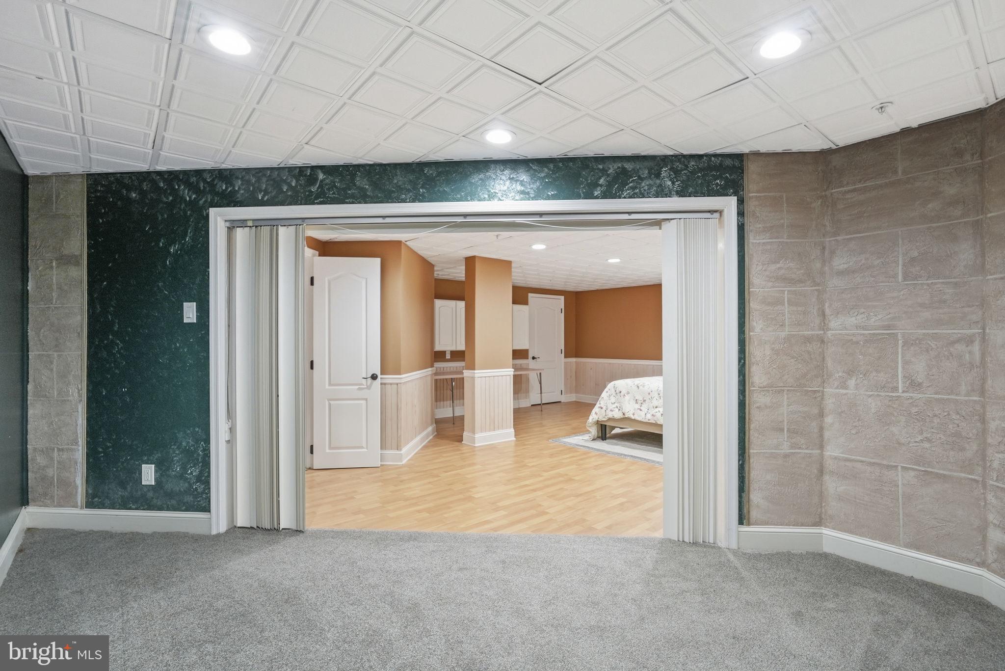 SPRINGTON CHASE - Residential