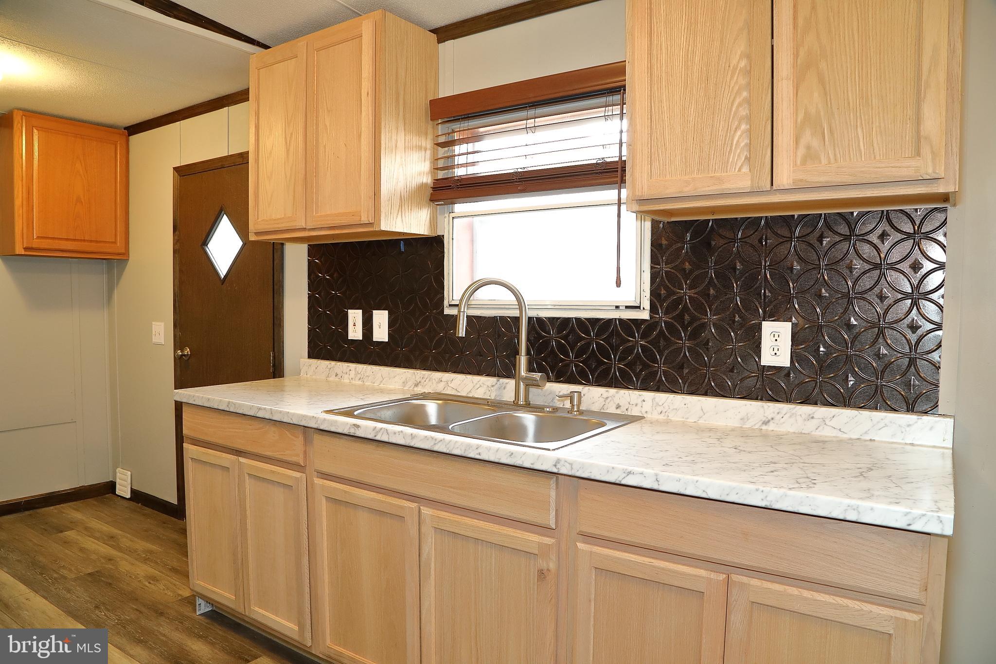 SUNSET ESTATES MHP - Residential