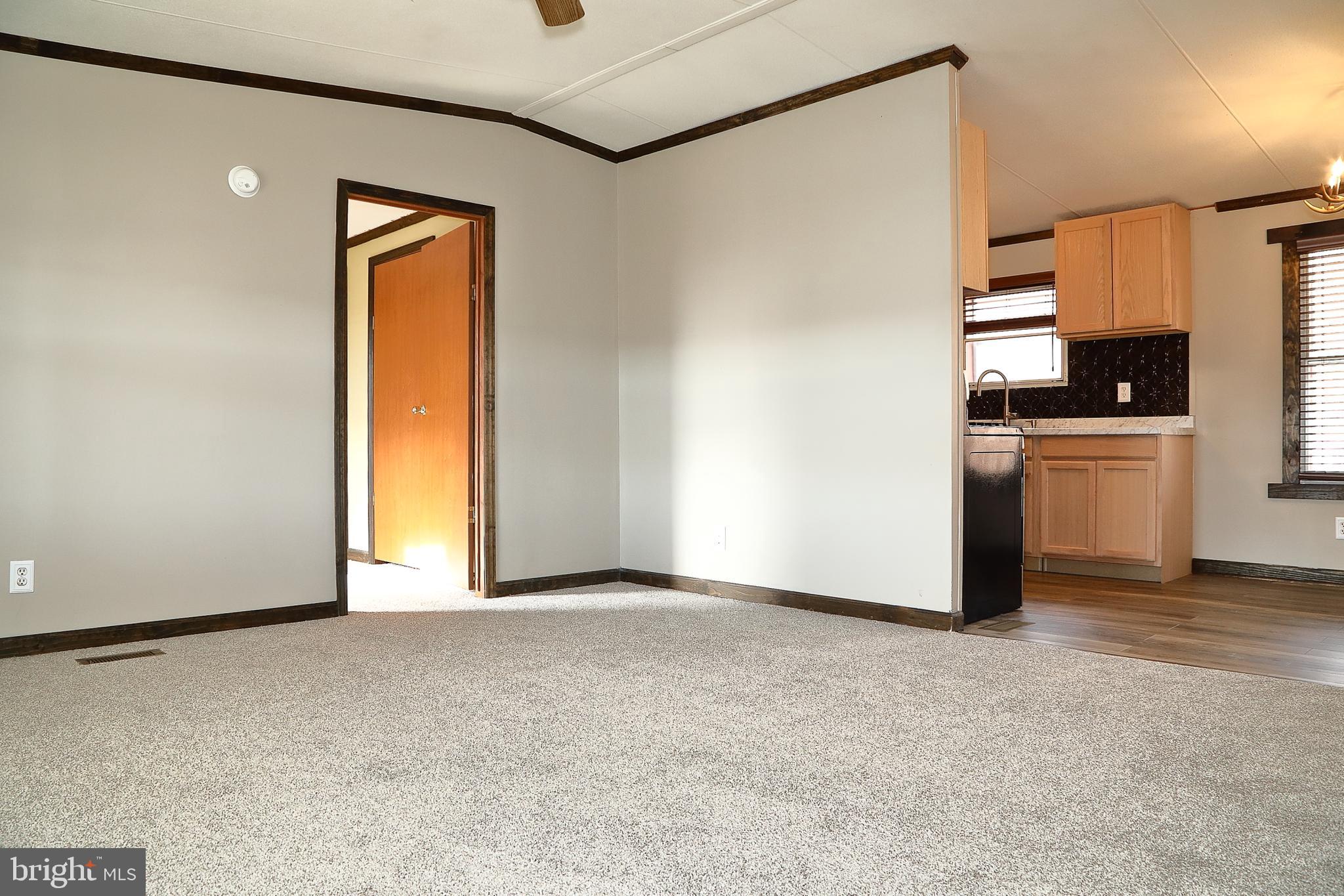 SUNSET ESTATES MHP - Residential