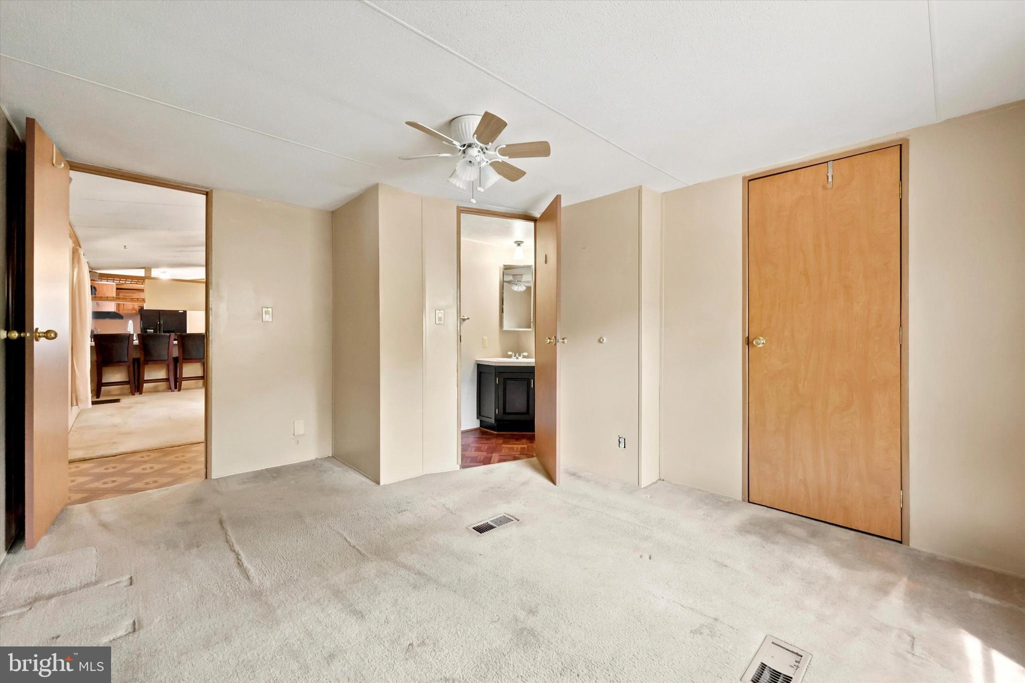 409 REAGAN DRIVE
