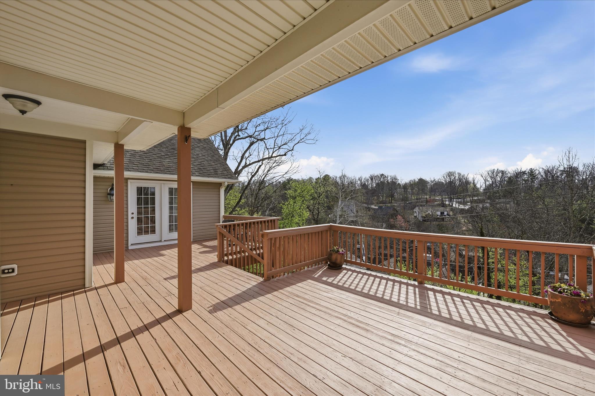 LAKE HOLIDAY ESTATES - Residential