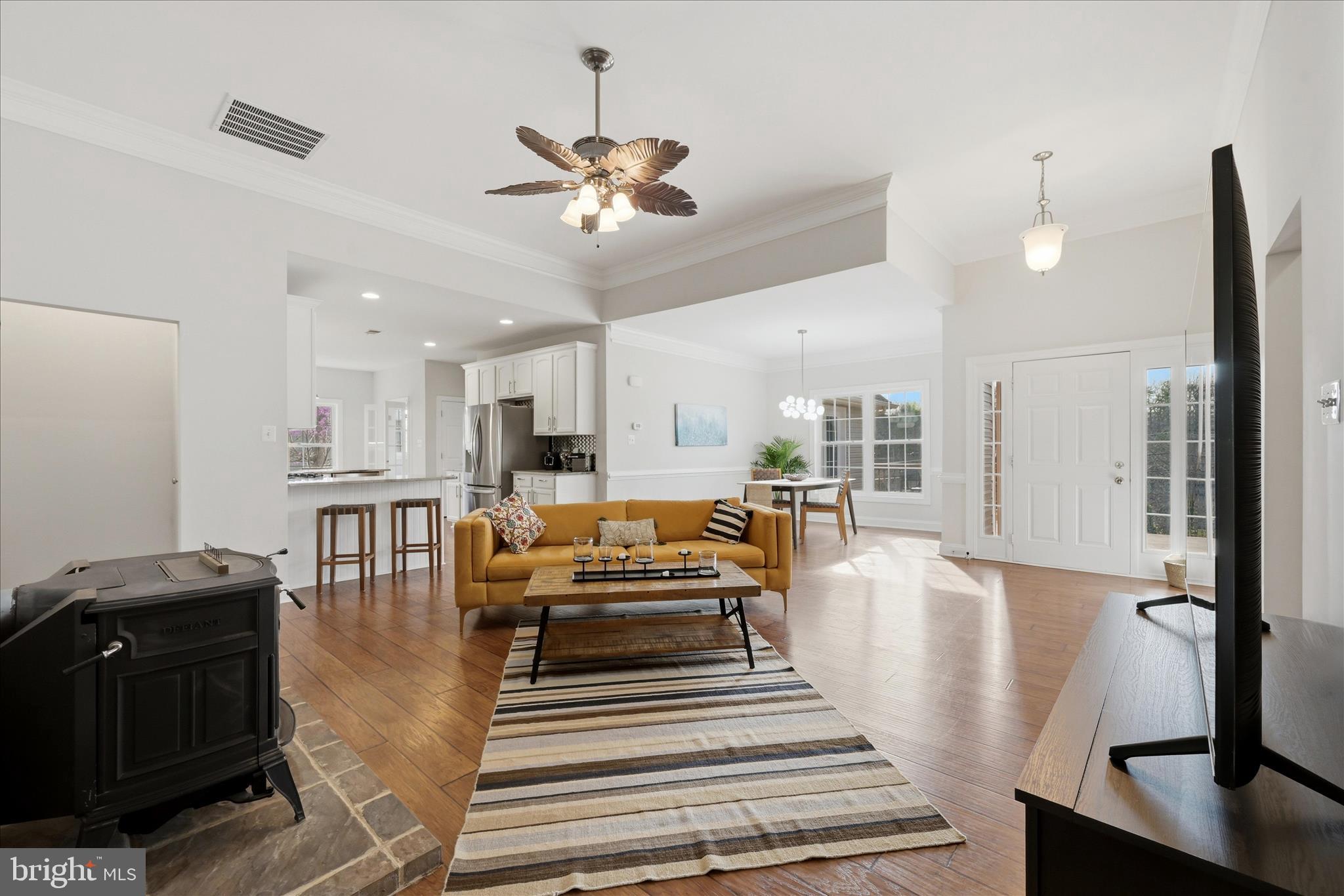 LAKE HOLIDAY ESTATES - Residential