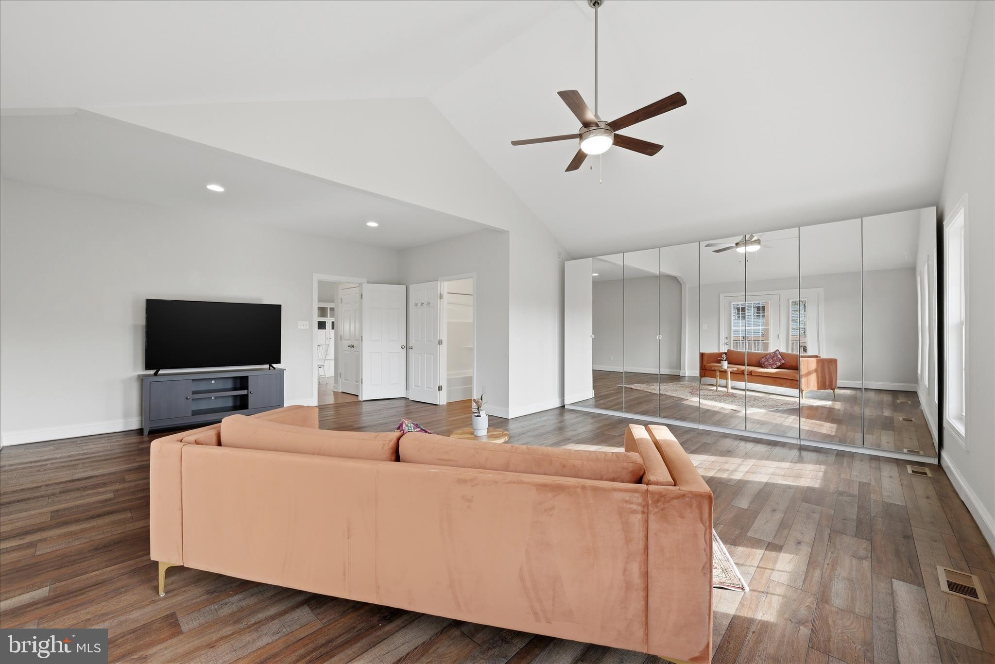 LAKE HOLIDAY ESTATES - Residential