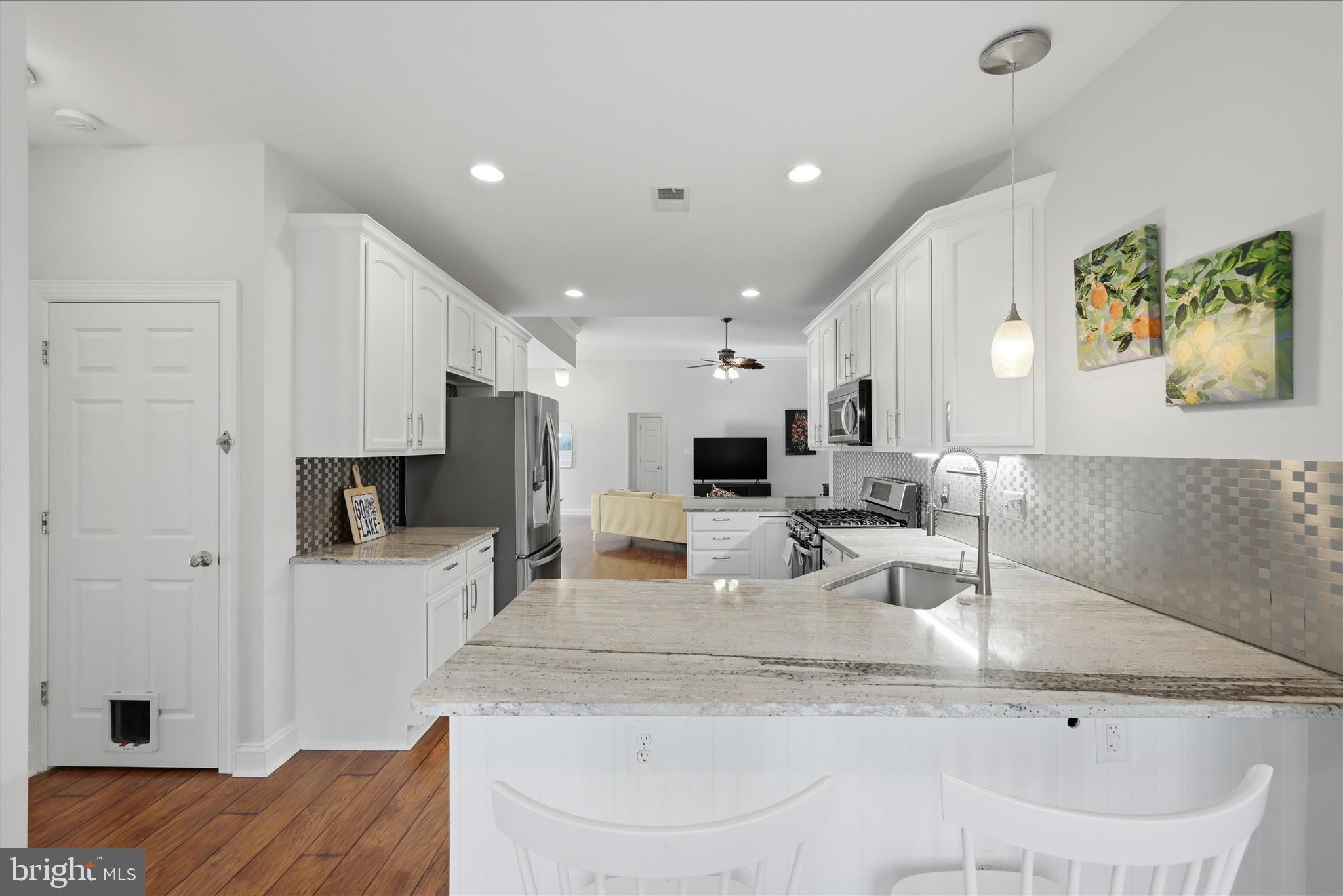 LAKE HOLIDAY ESTATES - Residential