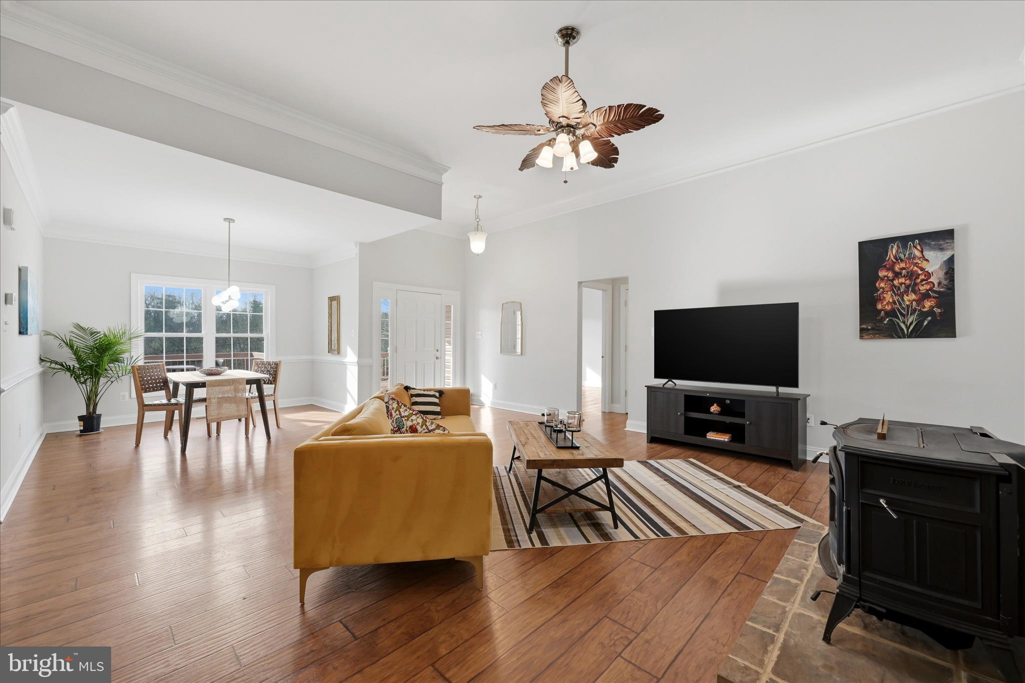 LAKE HOLIDAY ESTATES - Residential