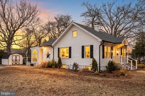 Homes For Sale - 708 3rd Street<br/> Cumberland County, MILLVILLE, NJ 08332