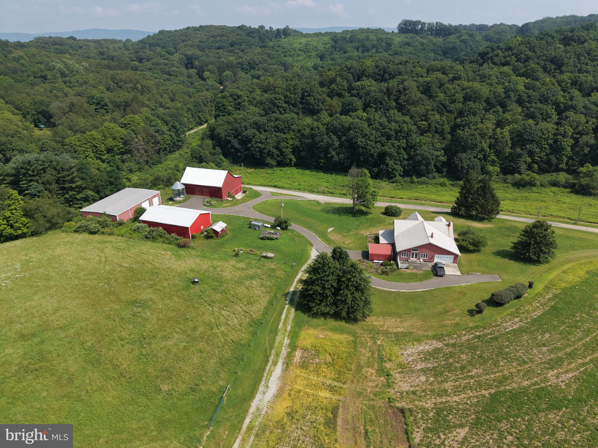 131.5+/- ACRES AT 361 CANEY VALLEY RD
