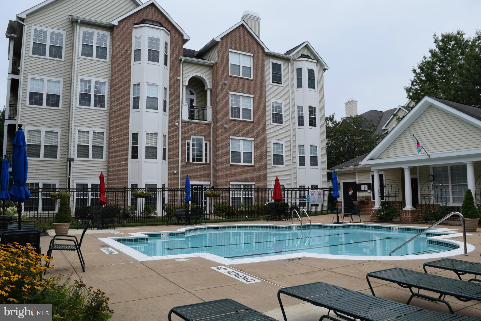 RANDOM HILLS - Residential Lease