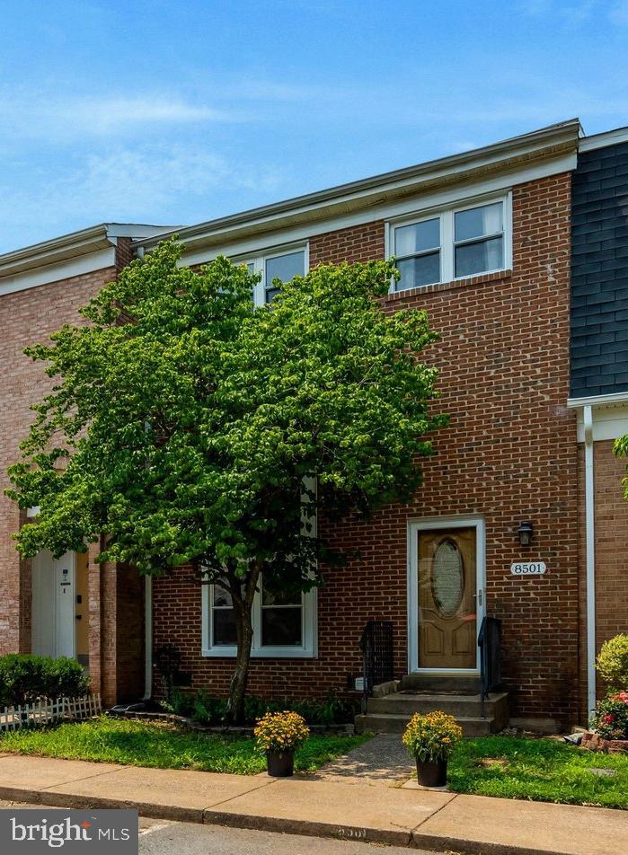 Photo 1 of 38 — 8501 BUCKEYE COURT, MANASSAS, VA 20110