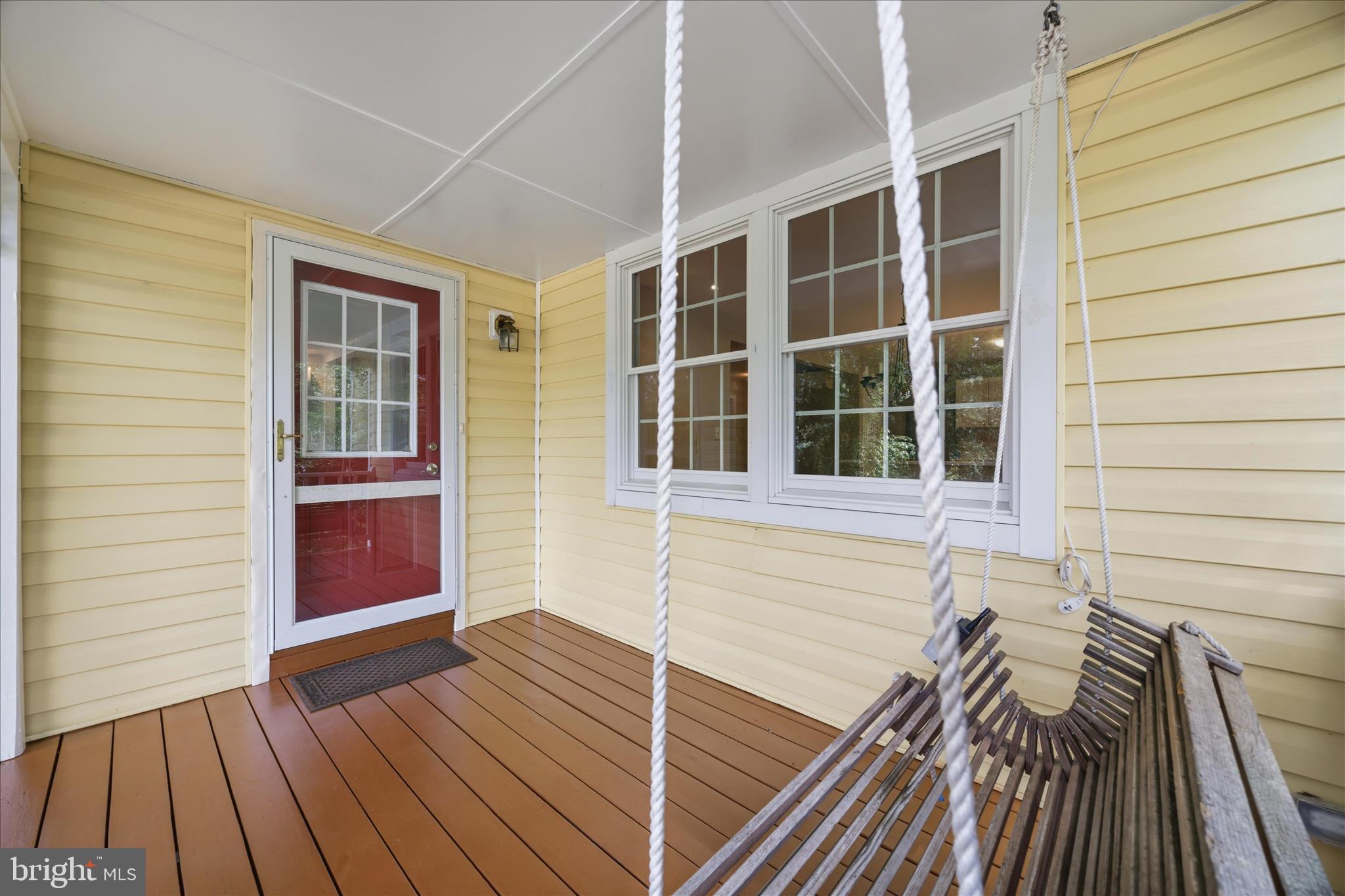 565 SUNSET KNOLL ROAD