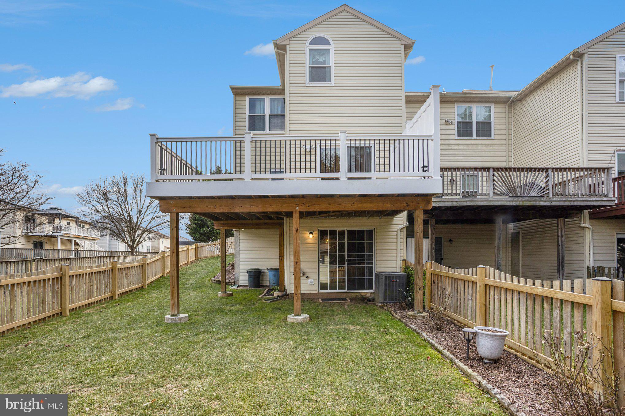 OAKHURST - Residential